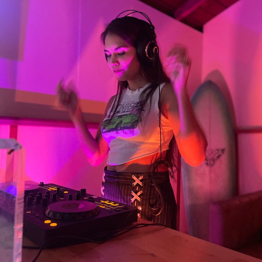Sparkle Heart — Open Table DJ at Sycamore Den